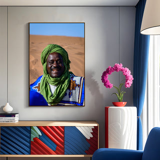 S-10-101-101-114-0026-1.jpg;desert, blue sky, full color, sand, figure, traditional wear, blue, green, person